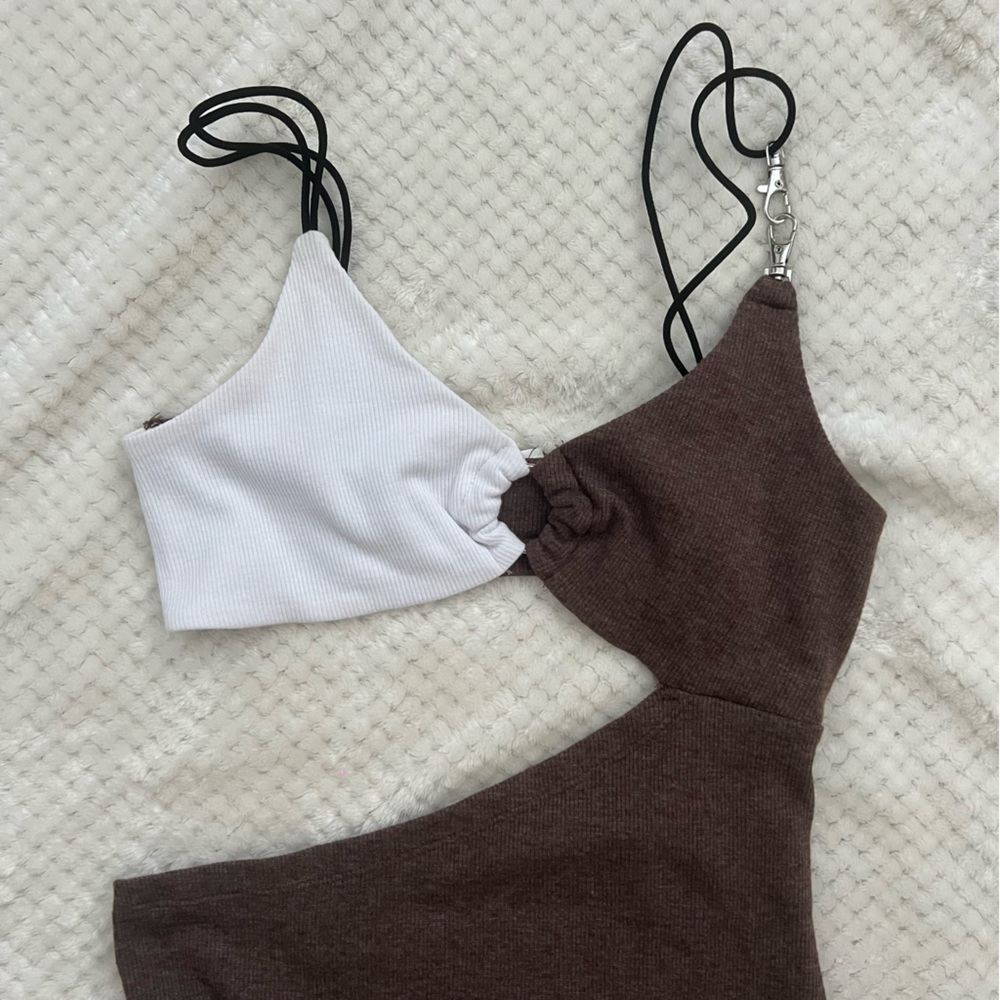 Mini body con dress